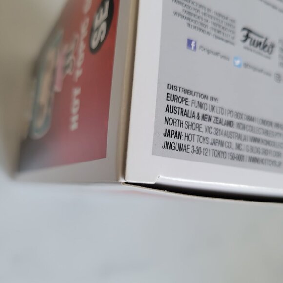 Funko Pop! Hot Topic Girl #SE Hot Topic Exclusive FC7 - Picture 8 of 15